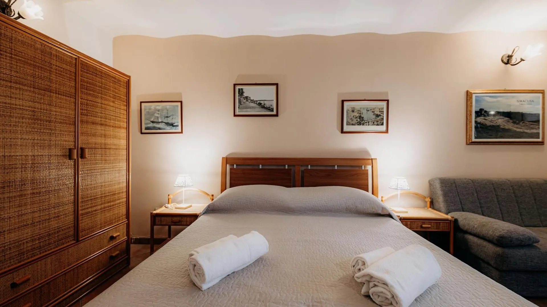 Case Vacanze Vista Mare Syracuse 0*,  Italy